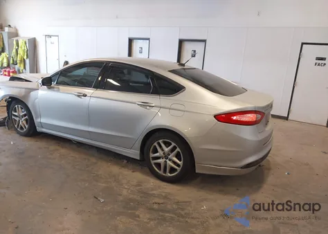 2015 Ford Fusion Se z USA, uszkodzony, nr VIN 3FA6P0H72FR197730